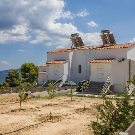 Enchanted Sunlit Retreat 1 Ίσθμια