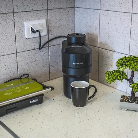 Enchanted Sunlit Retreat 1 Ίσθμια