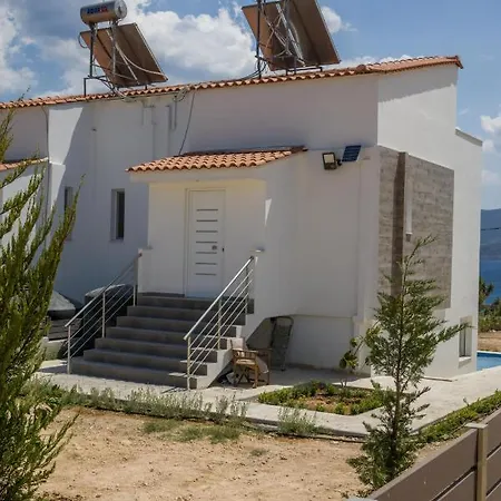 Enchanted Sunlit Retreat 1 Βίλα Ίσθμια