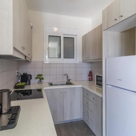 Enchanted Sunlit Retreat 1 Βίλα Ίσθμια