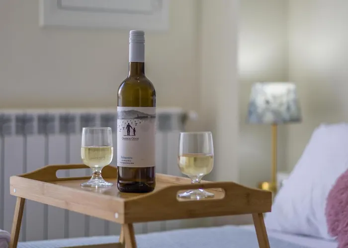 فيلة Enchanted Sunlit Retreat 1 *