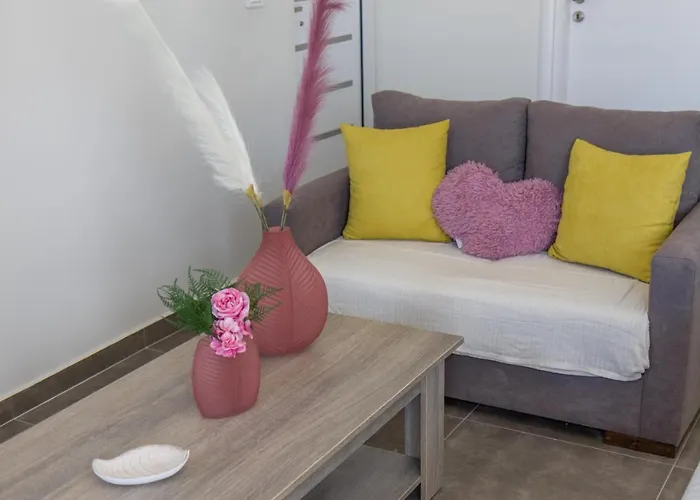 Enchanted Sunlit Retreat 1 إسثْمِيا