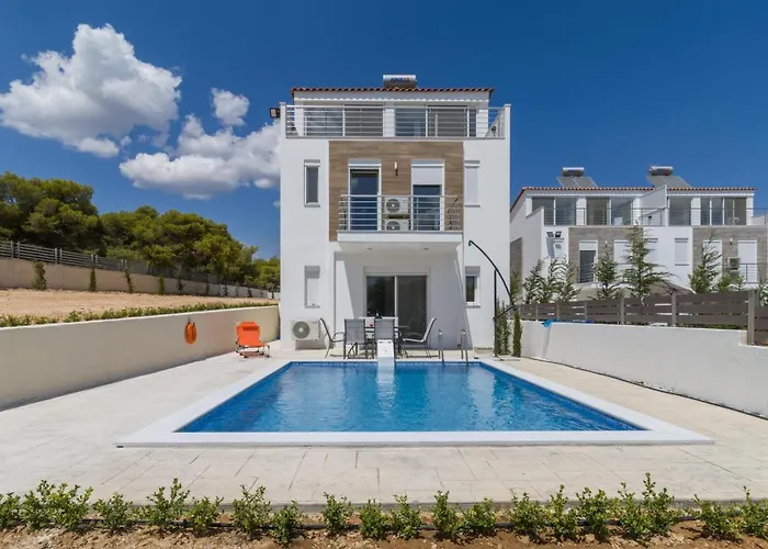 Enchanted Sunlit Retreat 1 فيلة *