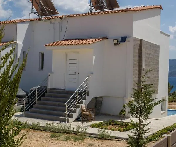 Enchanted Sunlit Retreat 1 فيلة إسثْمِيا