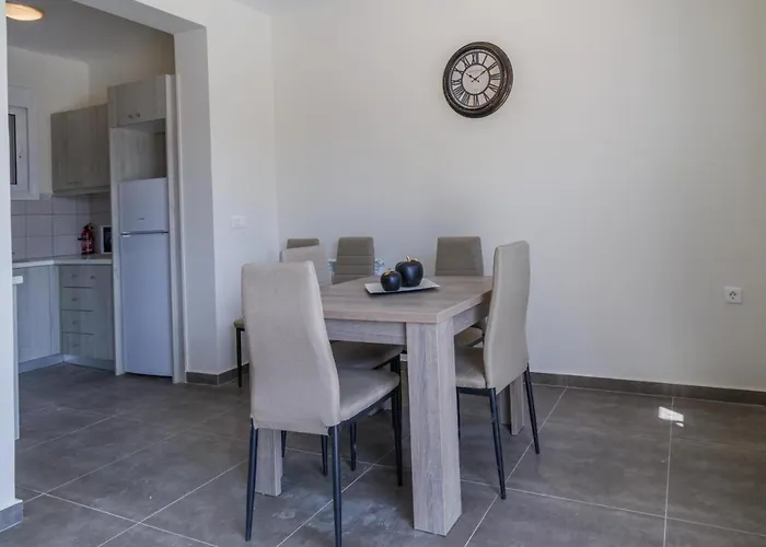 Enchanted Sunlit Retreat 1 فيلة إسثْمِيا